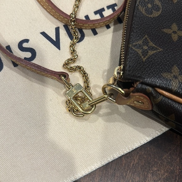 Louis Vuitton Eva - Picture 4 of 8